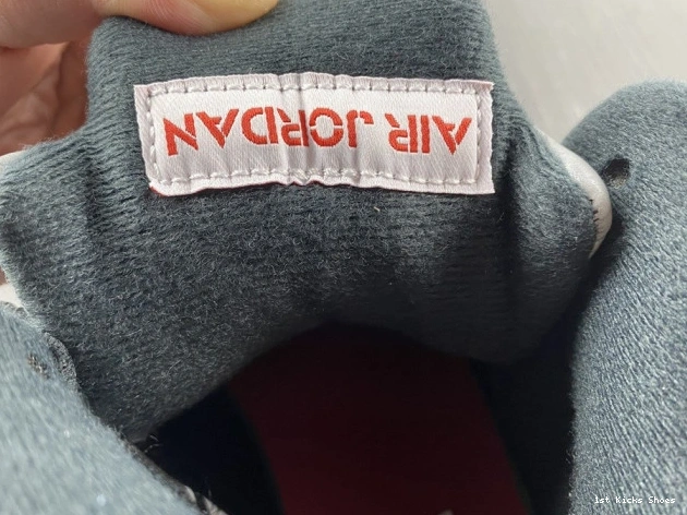 5 Black 592 SportInspired Jordan 845035- (2016) Retro Metallic 0111